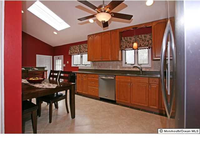 20 Glen Road Howell, NJ 07731 - Photo 3 of 22 Additional Photo