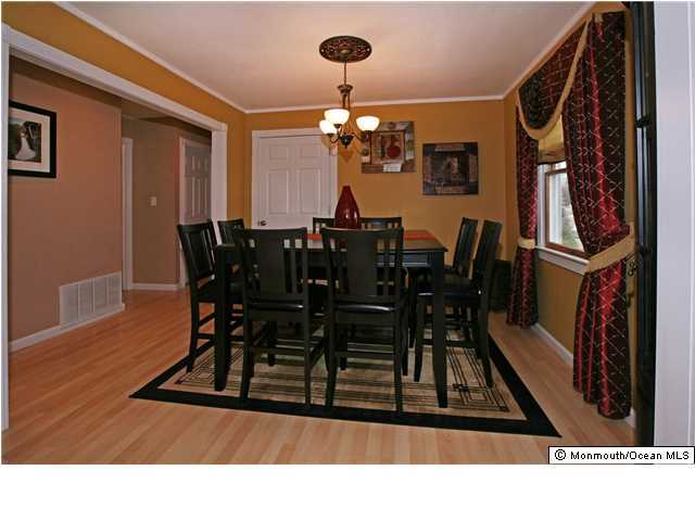 20 Glen Road Howell, NJ 07731 - Photo 6 of 22 Additional Photo