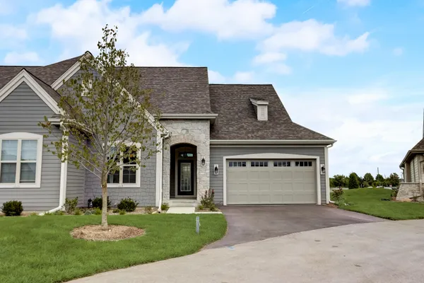 $644,900 | 1614 Belmont Lane, Unit 35B, Oconomowoc, WI 53066