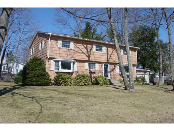 18 Norwich Road Nashua, NH 03062 - Photo 1 of 1
