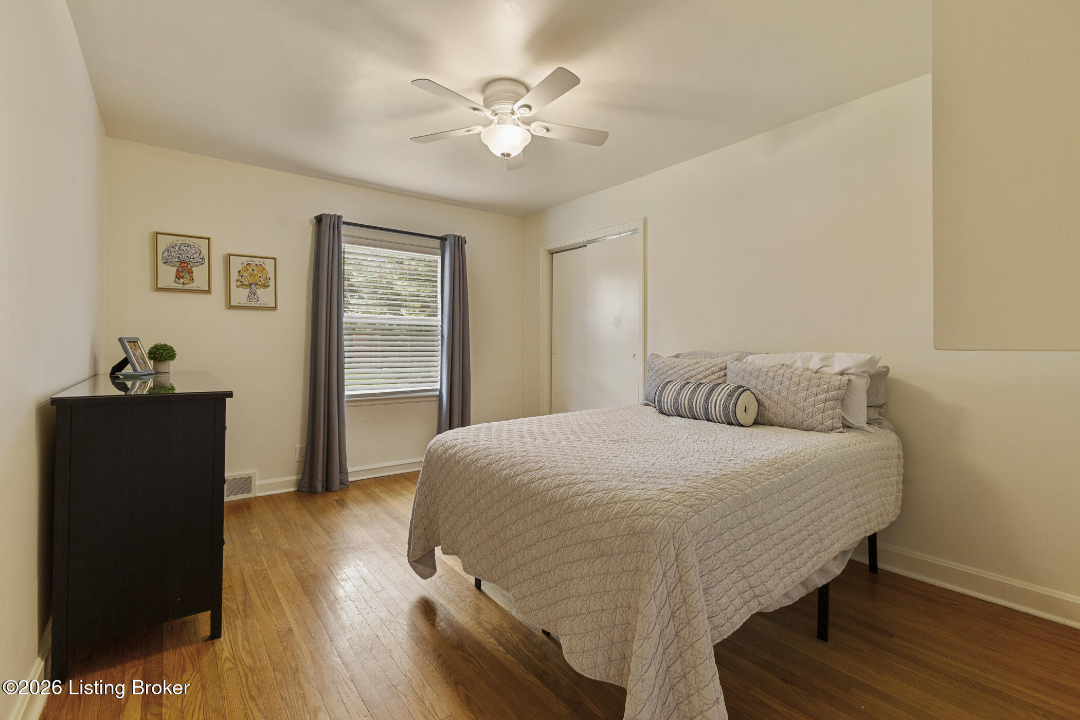 8800 Charing Cross Road Louisville, KY 40222 - Photo 15 of 54 29