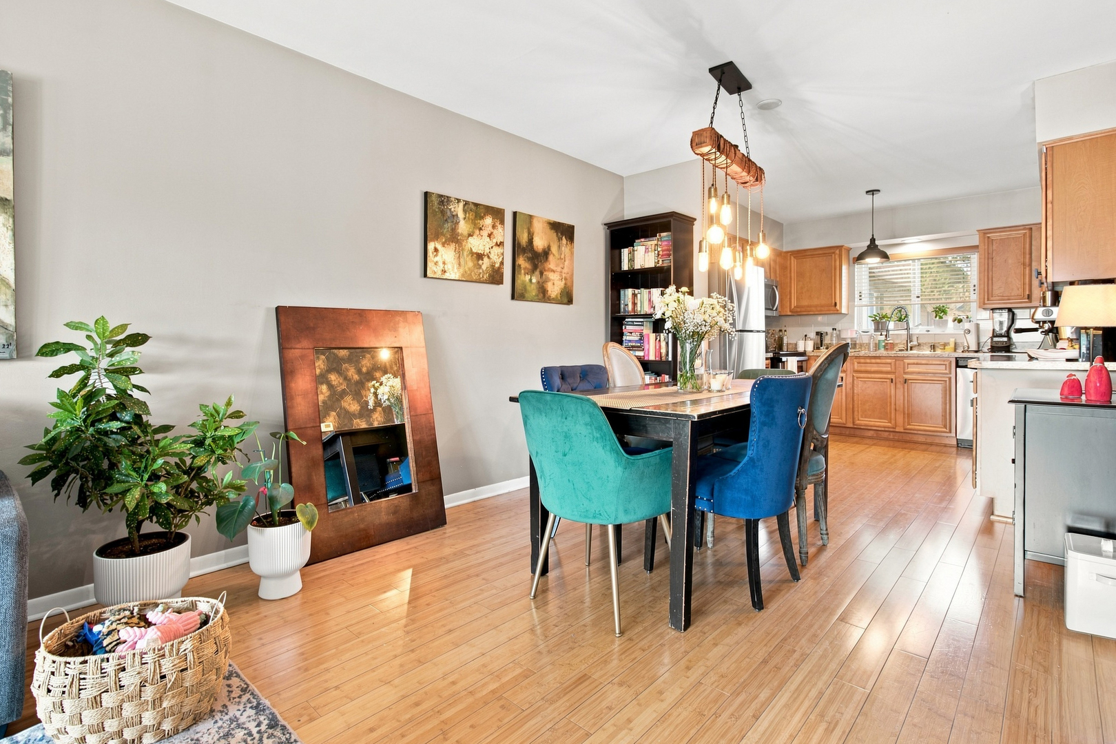 3-n550 Crown Road, Unit 10 Elmhurst, IL 60126 - Photo 7 of 30 Gallery Image 7