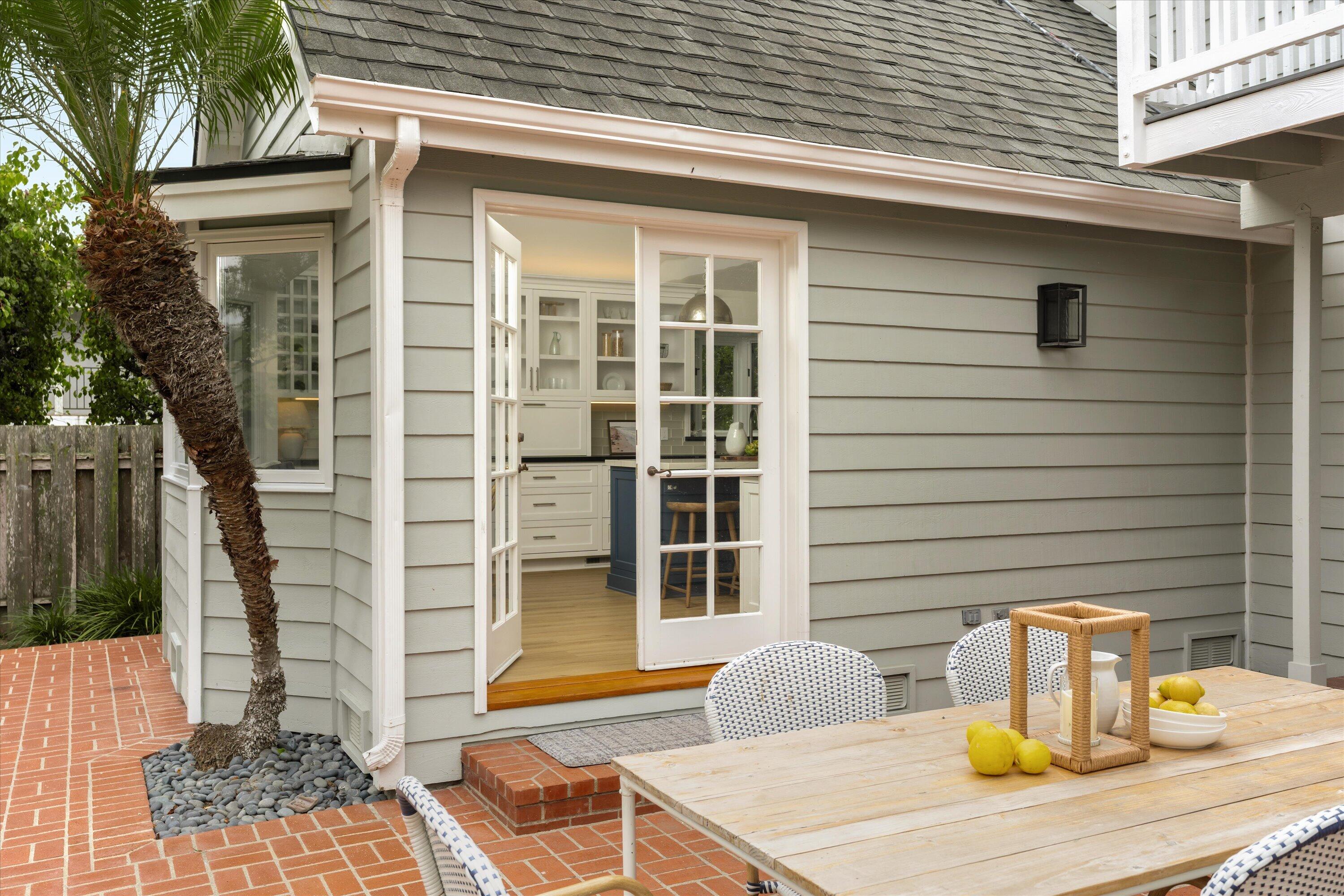176 Toro Canyon Road Carpinteria, CA 93013 - Photo 14 of 40 Kitchen Patio/Outdoor Dining