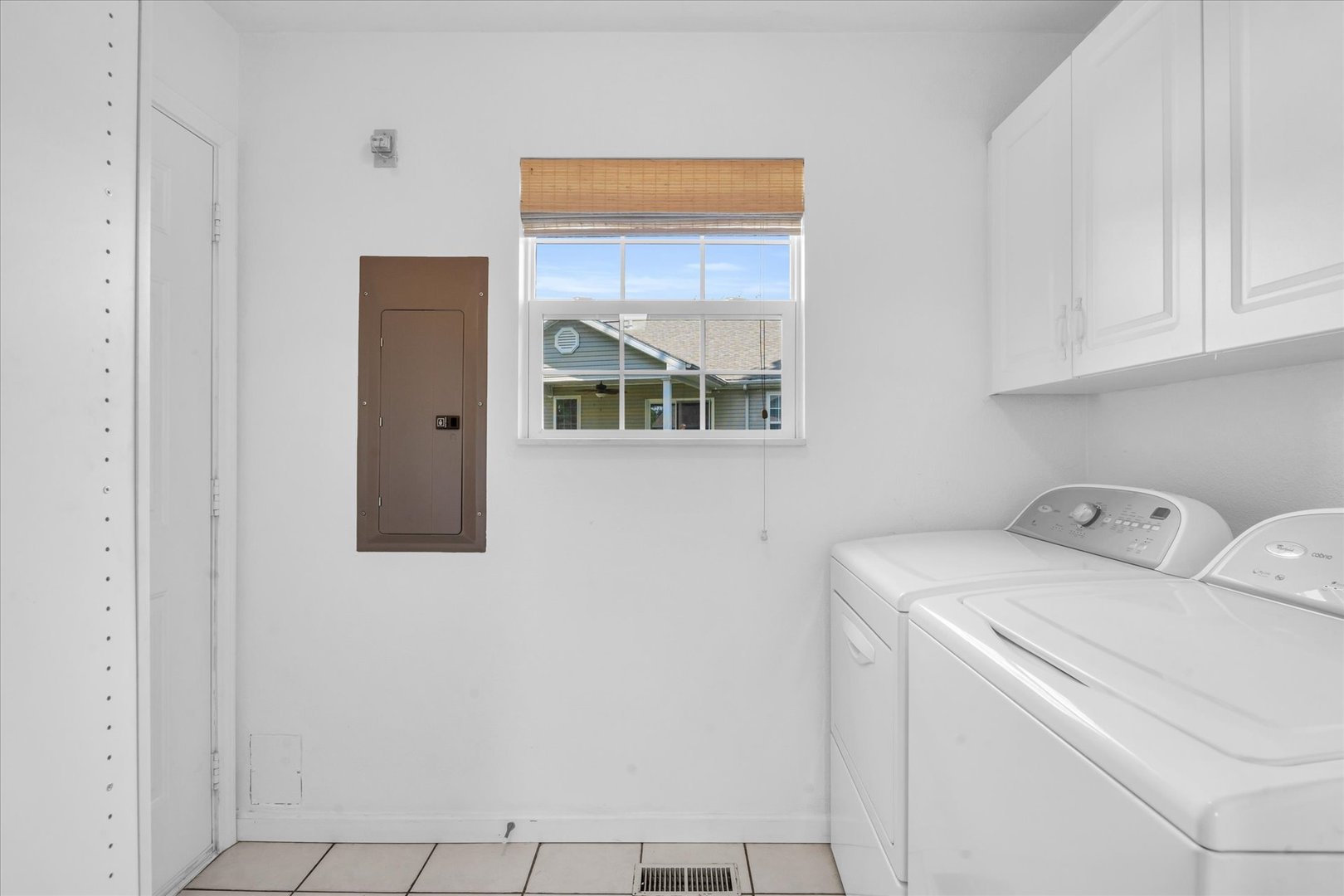 320 Wiley Court, Unit 320 Rantoul, IL 61866 - Photo 13 of 32 Gallery Image 13
