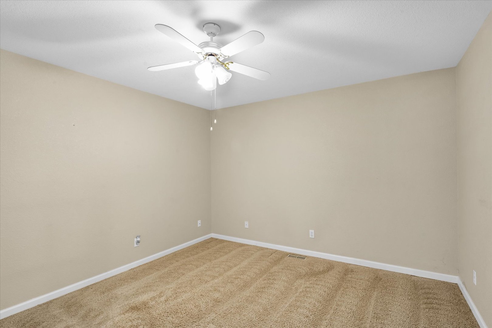 320 Wiley Court, Unit 320 Rantoul, IL 61866 - Photo 20 of 32 Gallery Image 20