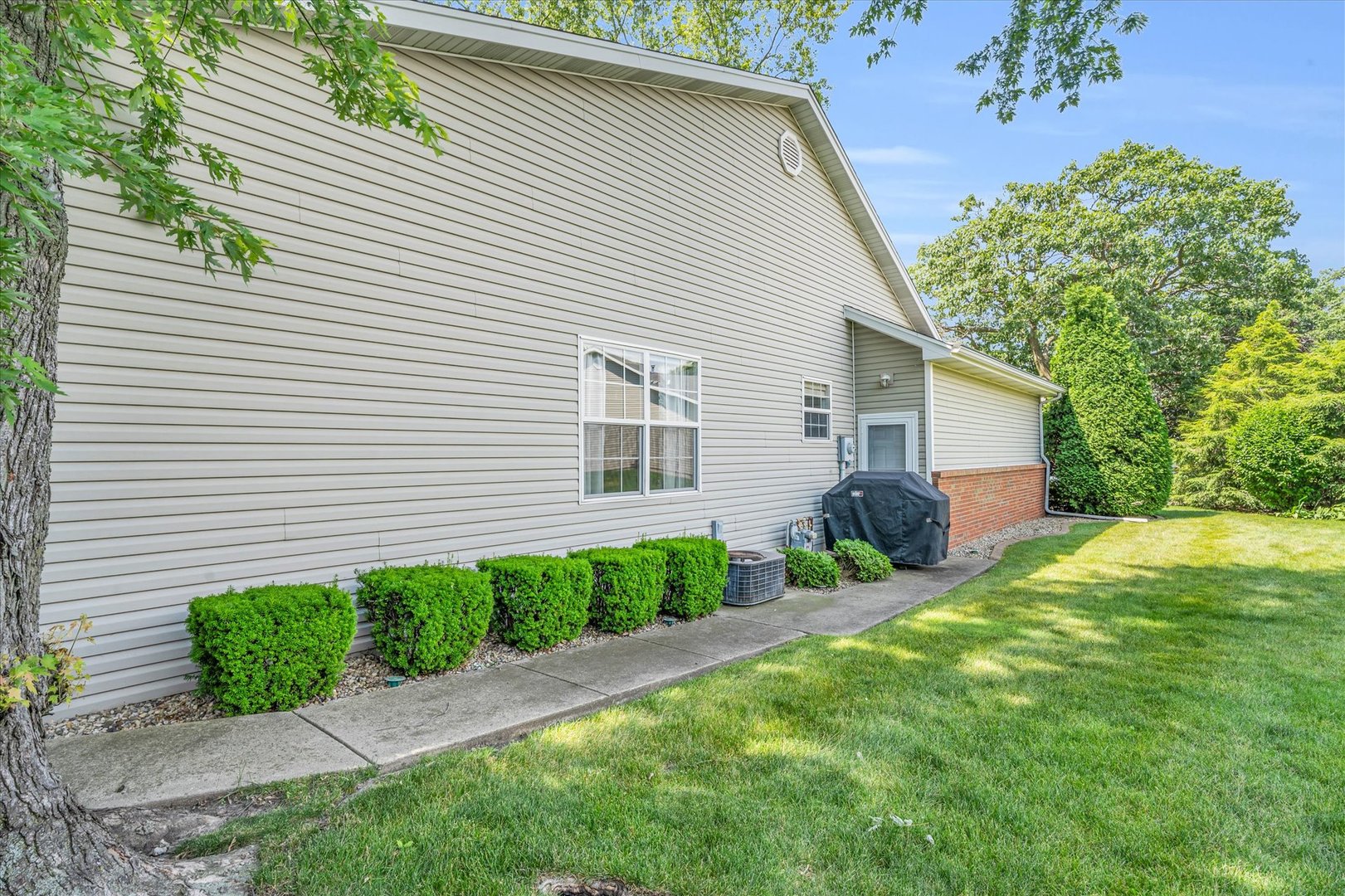 320 Wiley Court, Unit 320 Rantoul, IL 61866 - Photo 30 of 32 Gallery Image 30