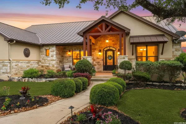 $989,900 | 415 Copper, New Braunfels, TX 78132