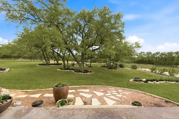 $989,900 | 415 Copper, New Braunfels, TX 78132