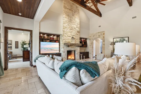 $989,900 | 415 Copper, New Braunfels, TX 78132