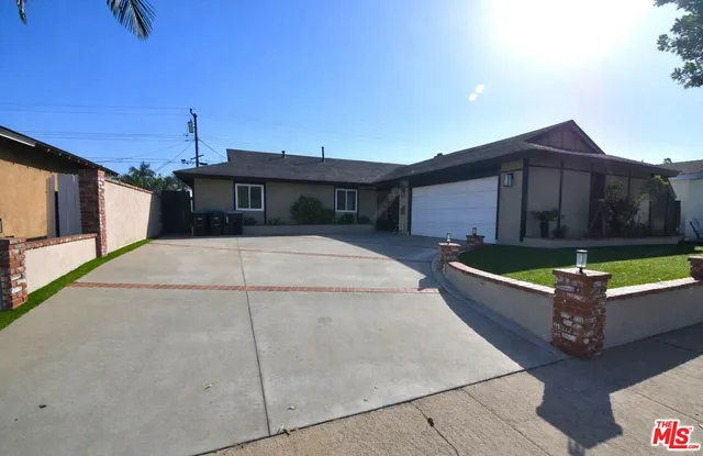 $1,390,000 | 3032 Grant Avenue, Costa Mesa, CA 92626