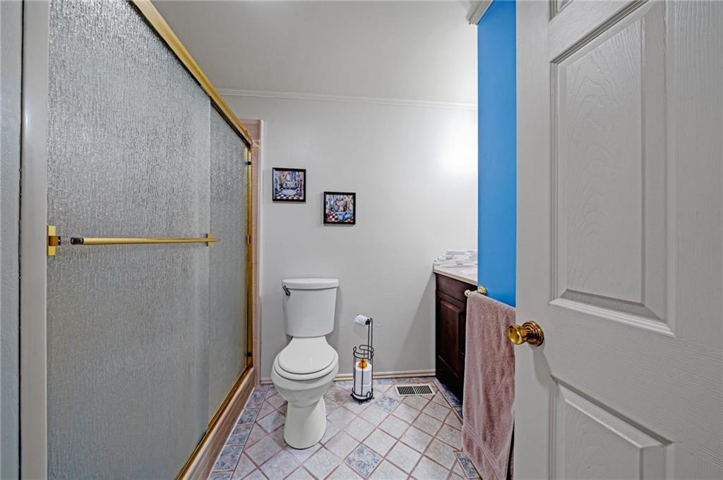 453 Tivoli Road Pittsburgh, PA 15239 - Photo 11 of 25 Gallery Image 11