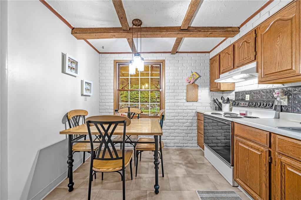 453 Tivoli Road Pittsburgh, PA 15239 - Photo 8 of 25 Gallery Image 8