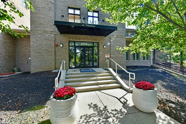 $2,599 | 8555 One W Drive, Unit 212, Indianapolis, IN 46260