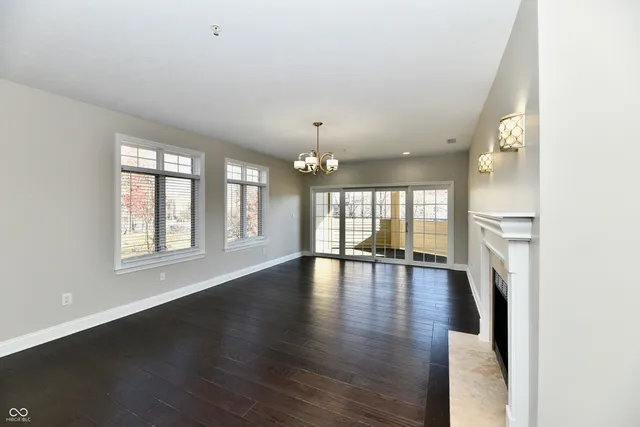 $2,599 | 8555 One W Drive, Unit 212, Indianapolis, IN 46260