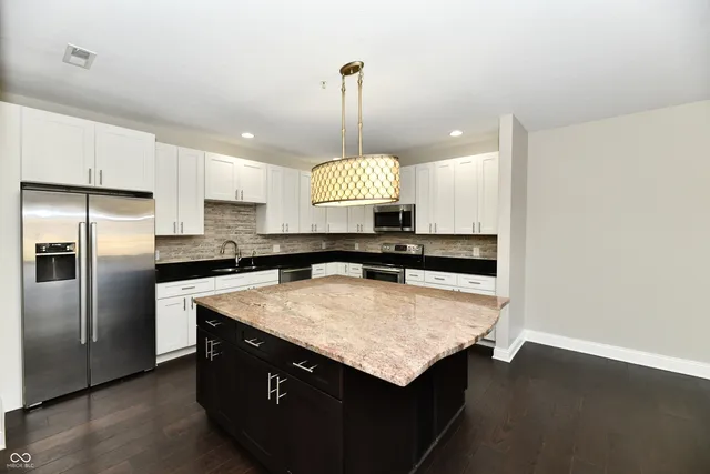 $2,599 | 8555 One W Drive, Unit 212, Indianapolis, IN 46260