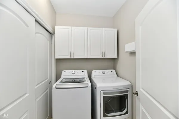 $2,599 | 8555 One W Drive, Unit 212, Indianapolis, IN 46260