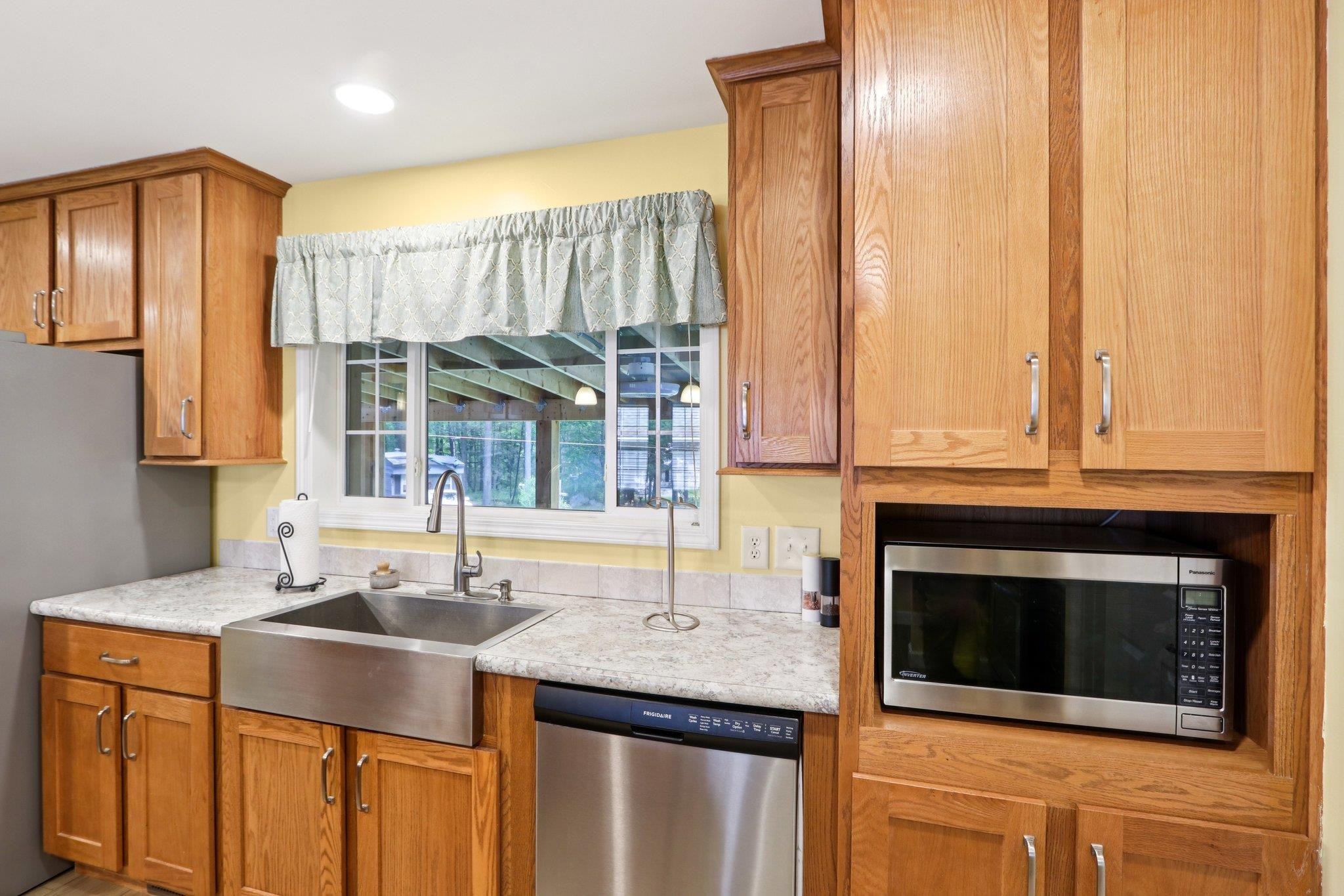 20 Beech Hill Road, Unit 15 Exeter, NH 03833 - Photo 7 of 36 Gallery Image 7