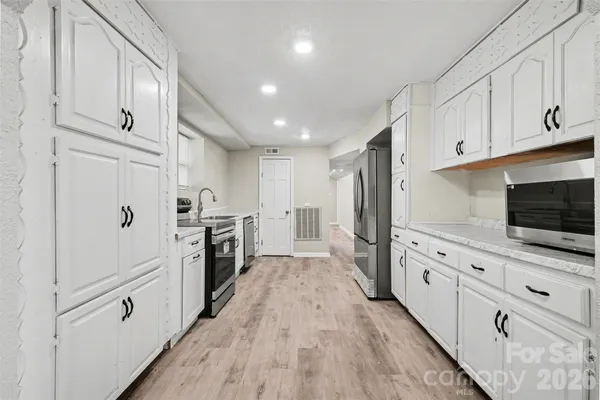 $780,000 | 2617 Shady Ln Avenue, Concord, NC 28027