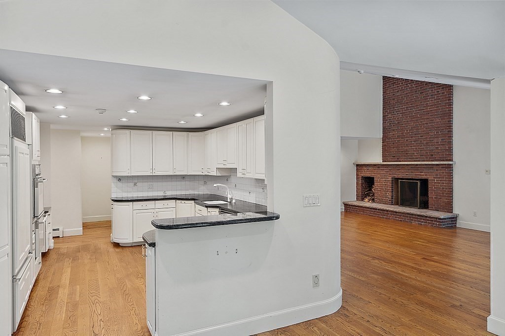 31 Saddle Club Road Lexington, MA 02420 - Photo 11 of 41 Gallery Image 11