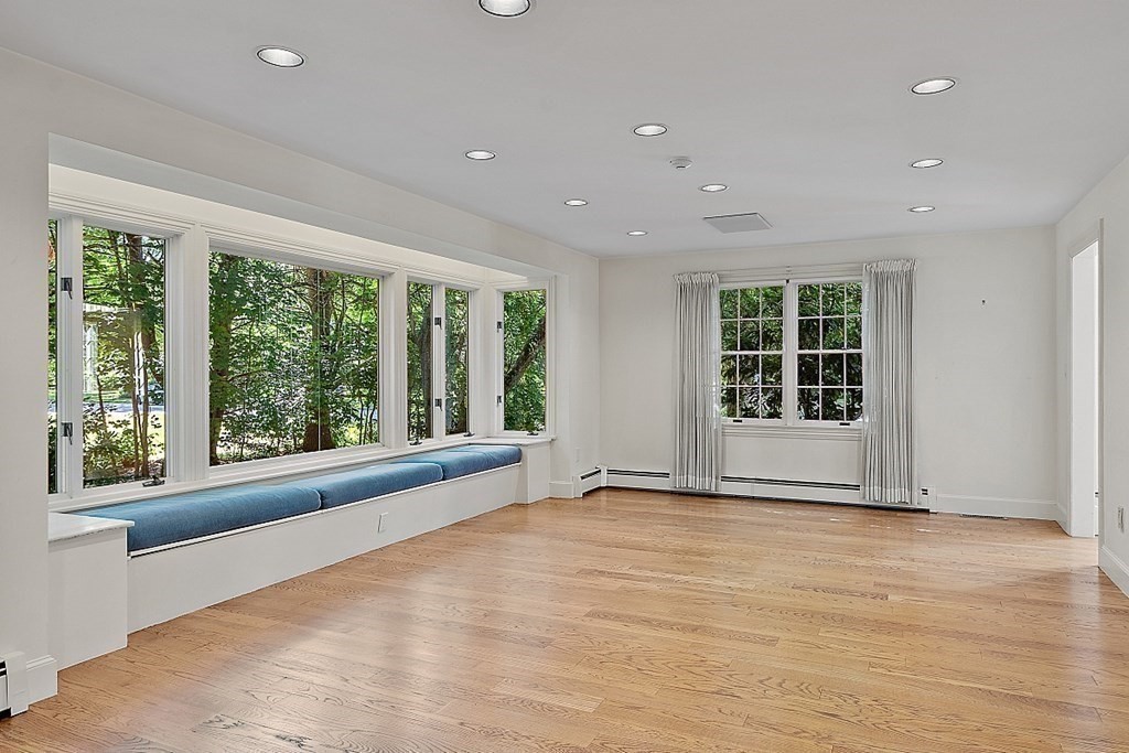 31 Saddle Club Road Lexington, MA 02420 - Photo 20 of 41 Gallery Image 20