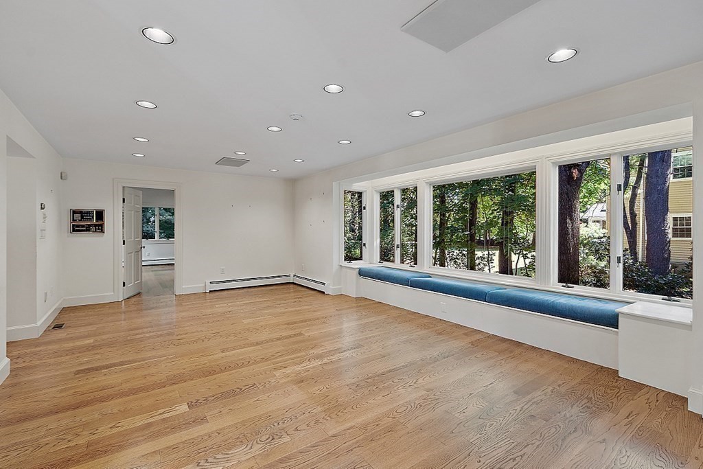 31 Saddle Club Road Lexington, MA 02420 - Photo 21 of 41 Gallery Image 21