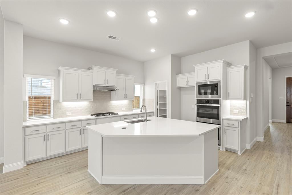 14454 McClint Street Pilot Point, TX 76258 - Photo 6 of 21 06_14454 McClint, Pilot Point