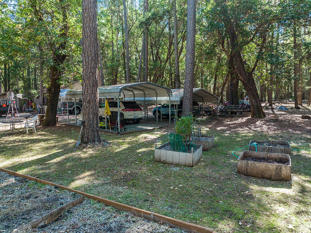 880 East Fork Road Williams, OR 97544 - Photo 36 of 47 36