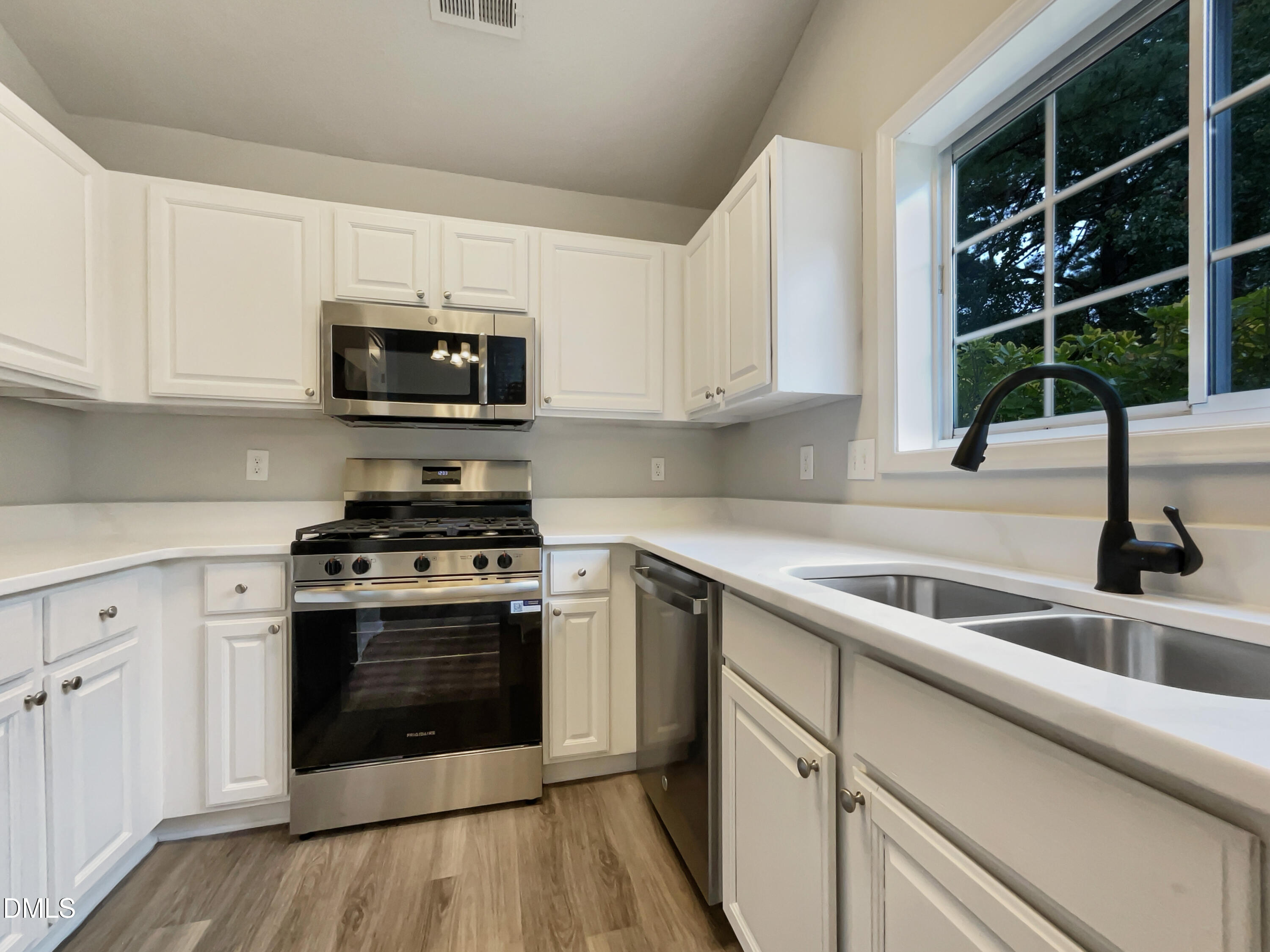 1340 Beacon Village Drive Raleigh, NC 27604 - Photo 6 of 22 listing_5