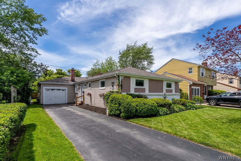 21 Costin Road Amherst, NY 14226 - Photo 2 of 37