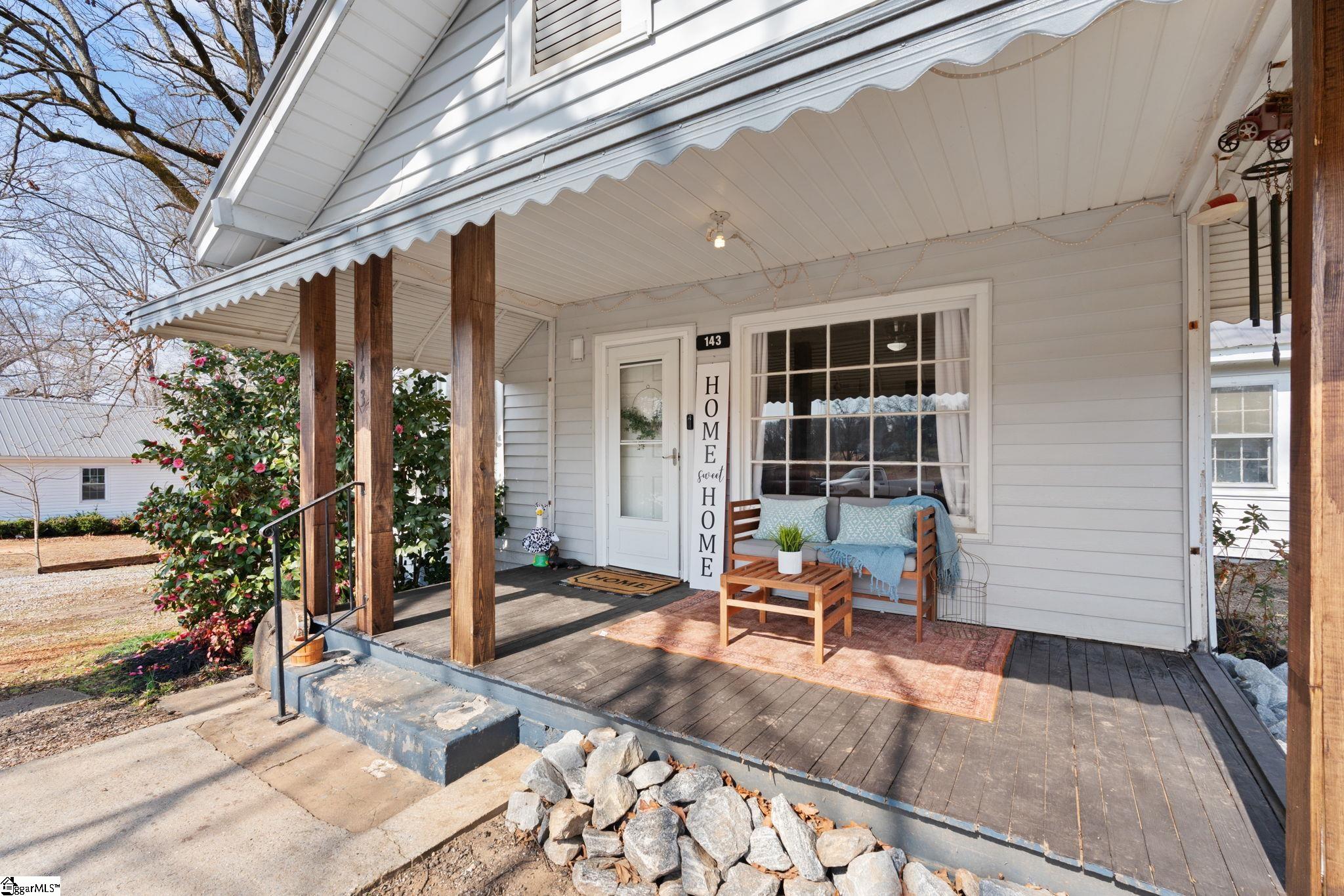 143 Woodrow Street Pickens, SC 29671 - Photo 3 of 23