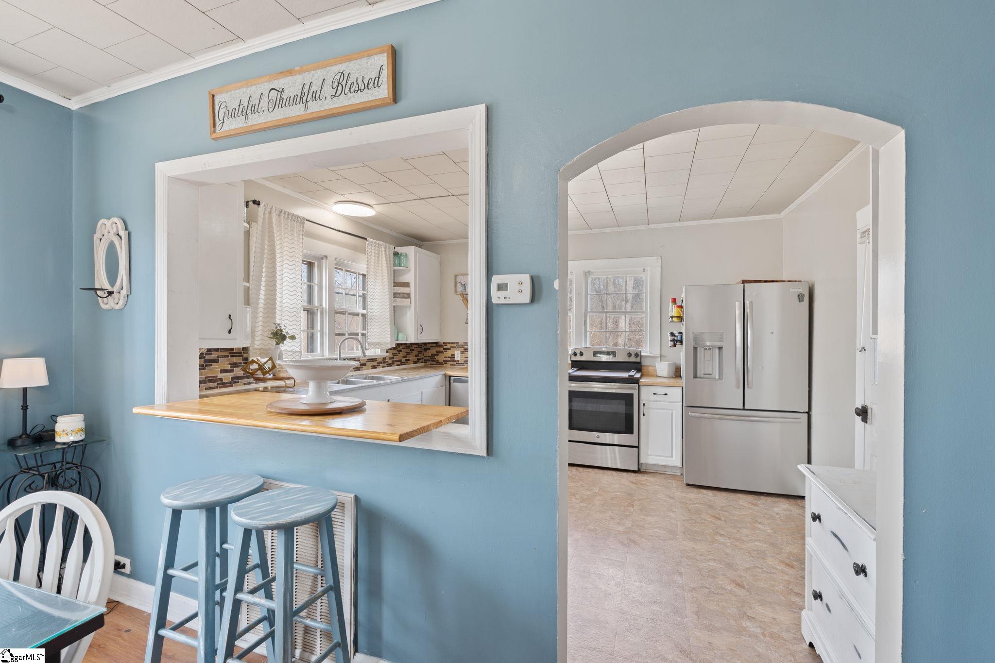 143 Woodrow Street Pickens, SC 29671 - Photo 8 of 23