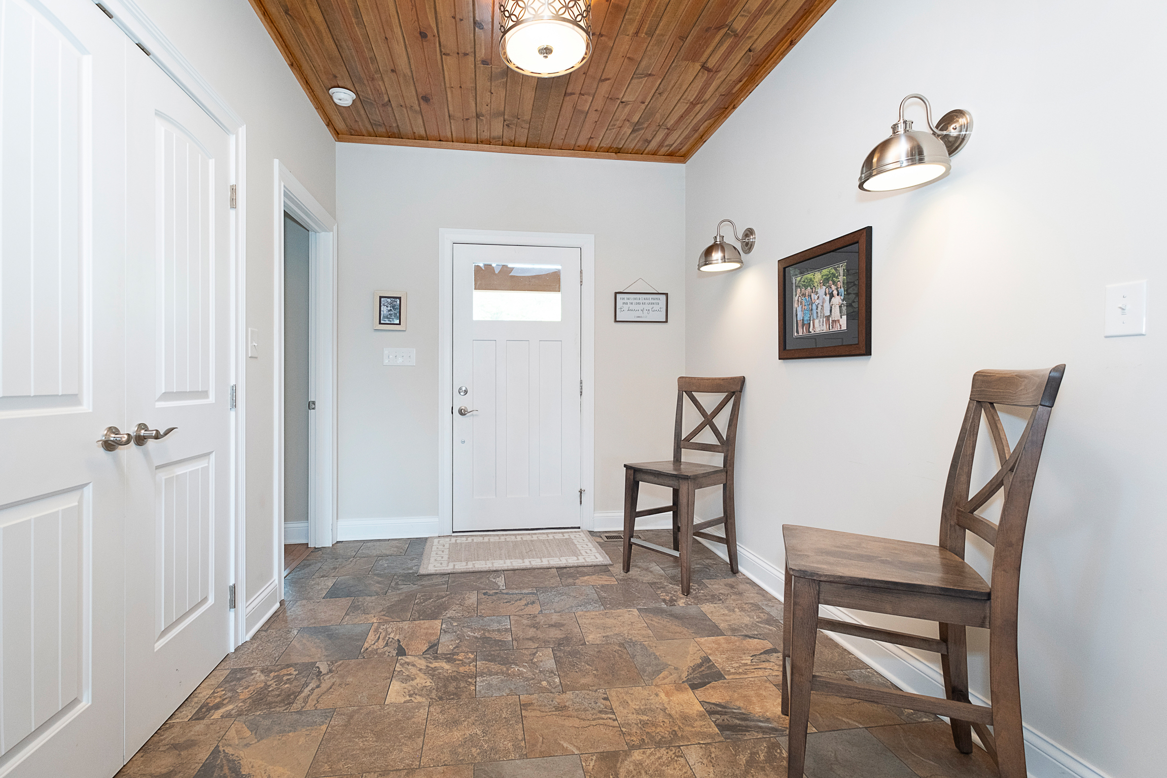 6083 West Foster Ridge Pendleton, IN 46064 - Photo 2 of 34