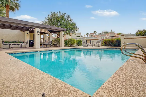 $3,350 | 5736 North 25th Street, Phoenix, AZ 85016