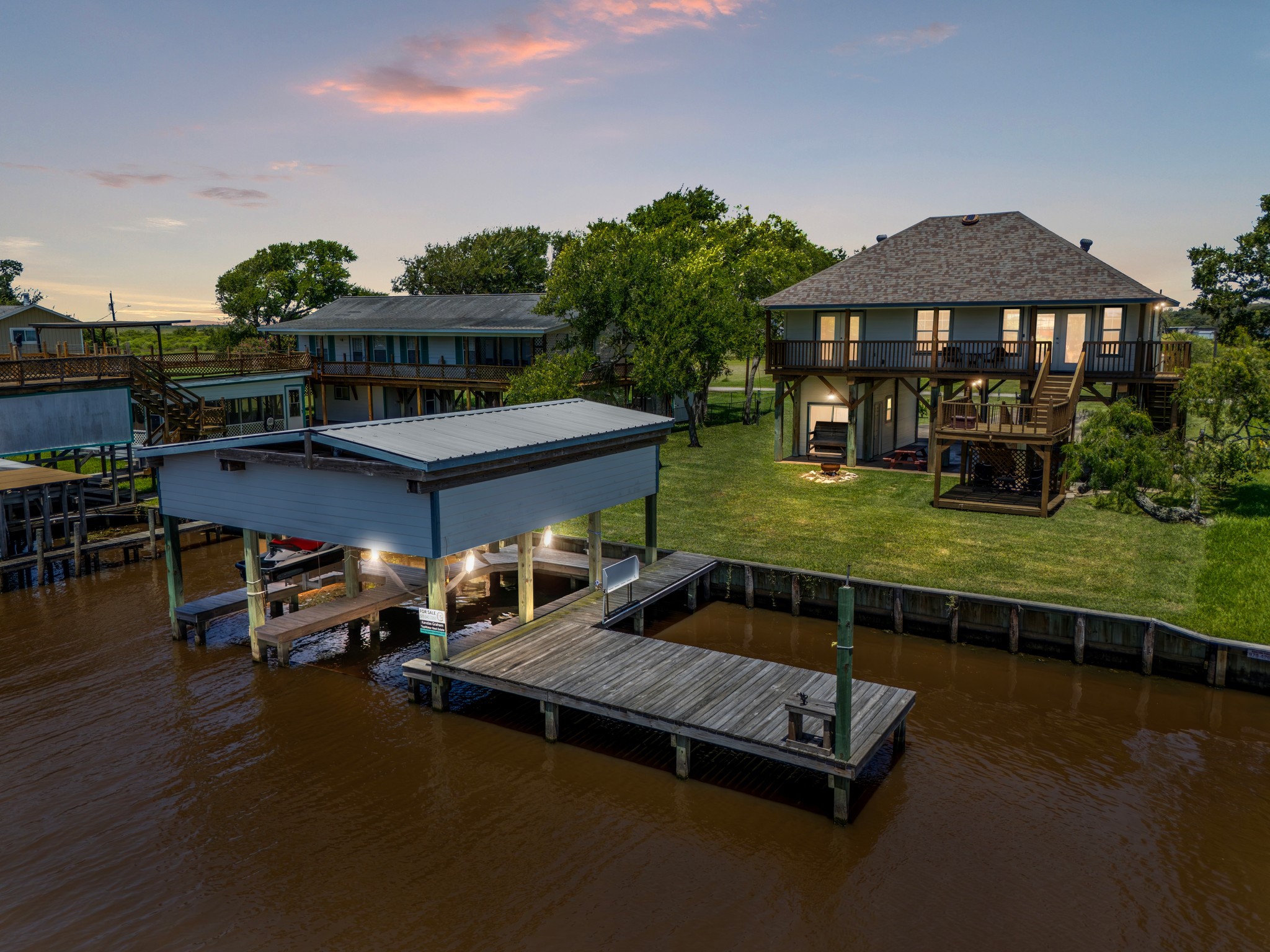 2777 Cr 291 Red Bend Road Sargent, TX 77414 - Photo 1 of 45