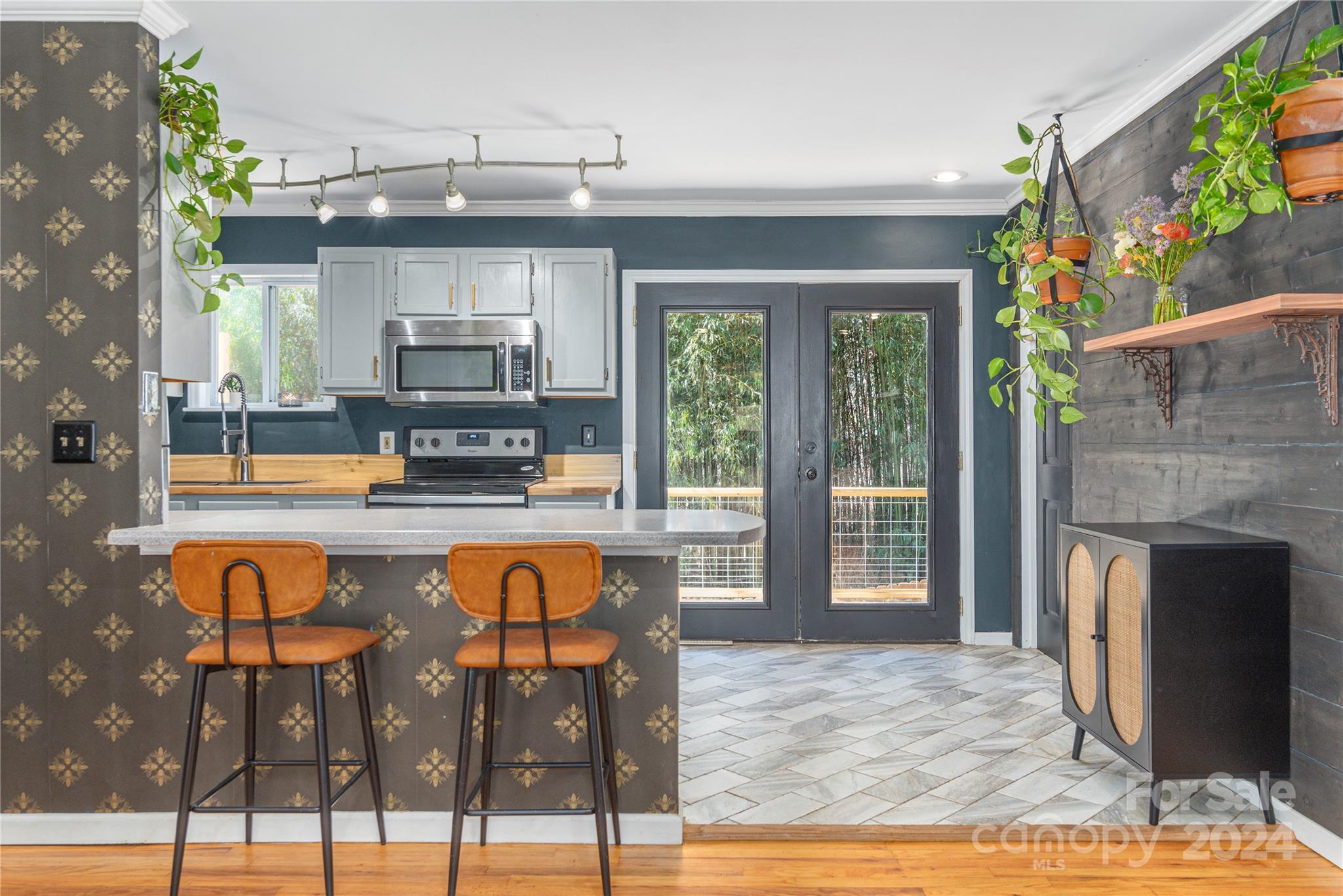 142 Ridge Cross Road Asheville, NC 28805 - Photo 13 of 19 Gallery Image 13