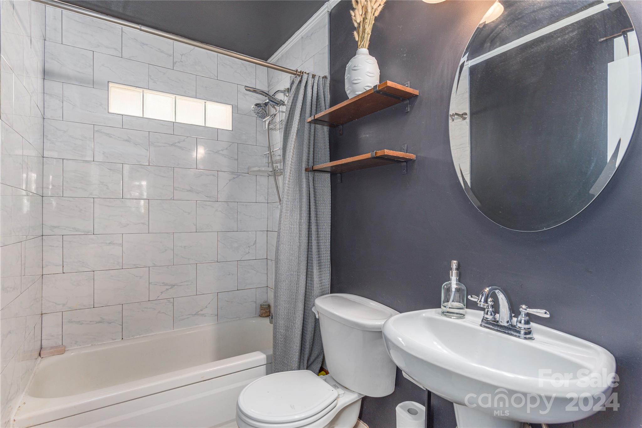142 Ridge Cross Road Asheville, NC 28805 - Photo 18 of 19 Gallery Image 18