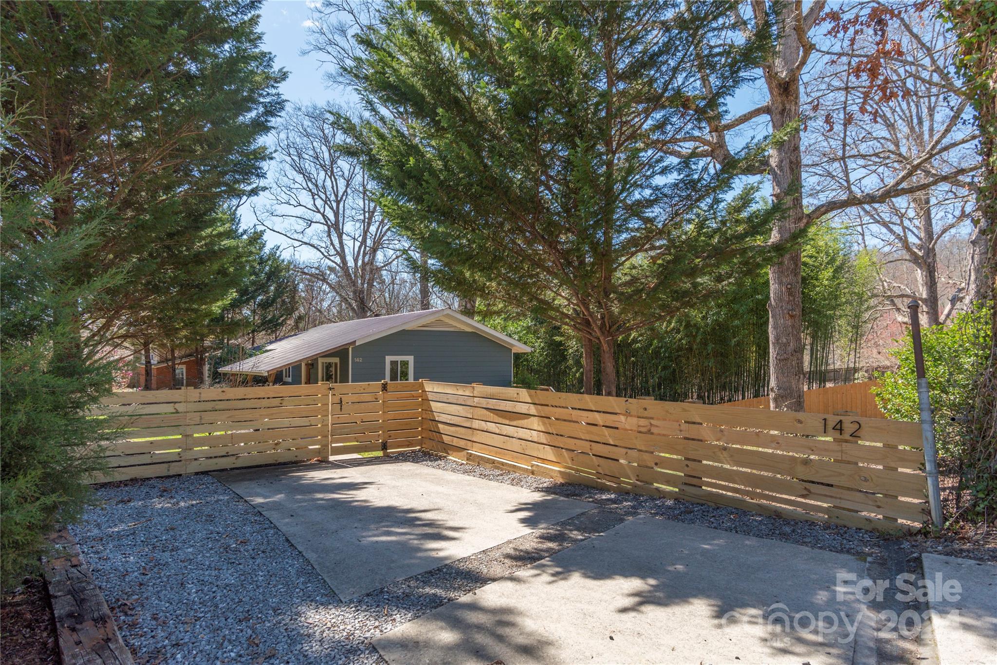 142 Ridge Cross Road Asheville, NC 28805 - Photo 8 of 19 Gallery Image 8