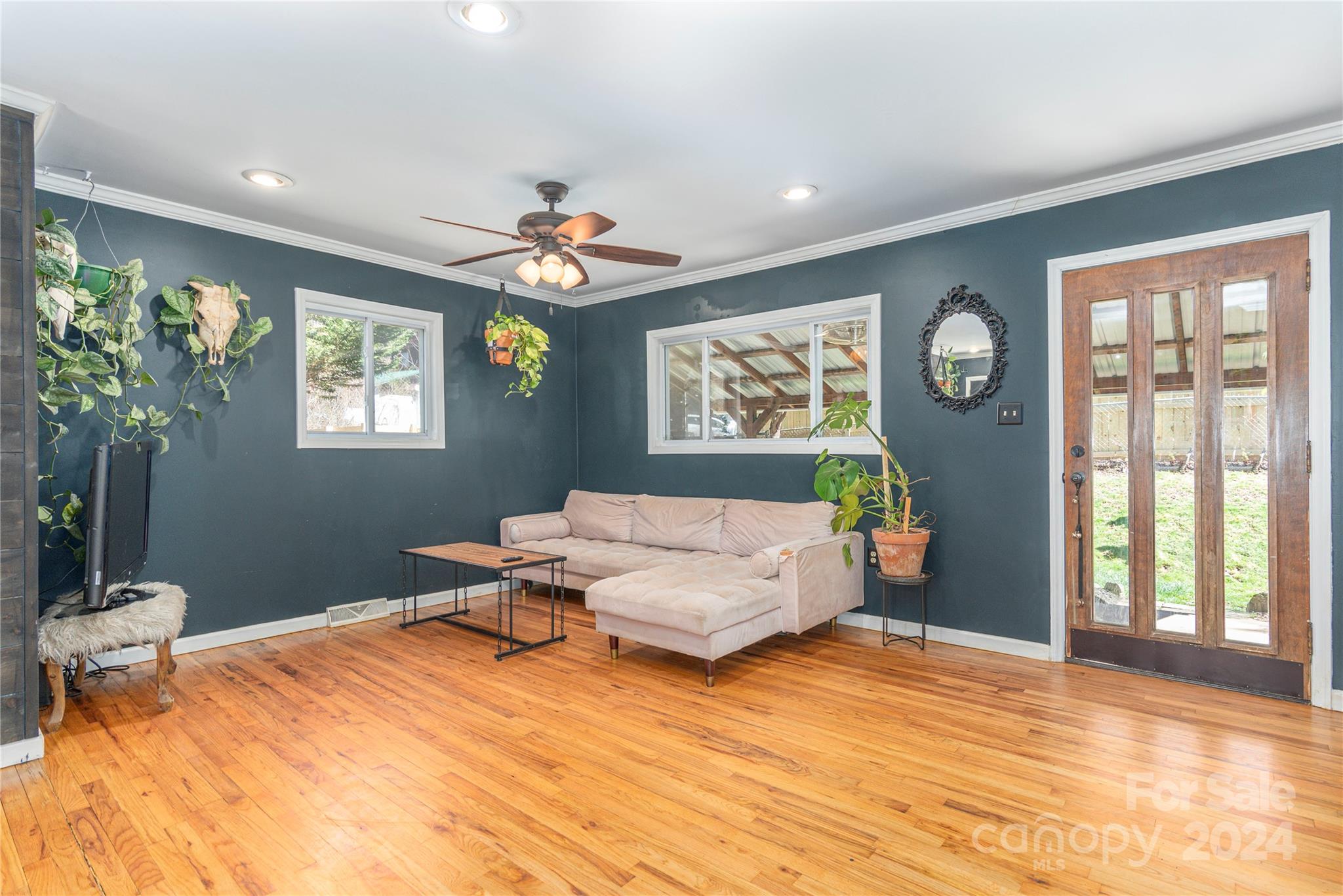 142 Ridge Cross Road Asheville, NC 28805 - Photo 10 of 19 Gallery Image 10