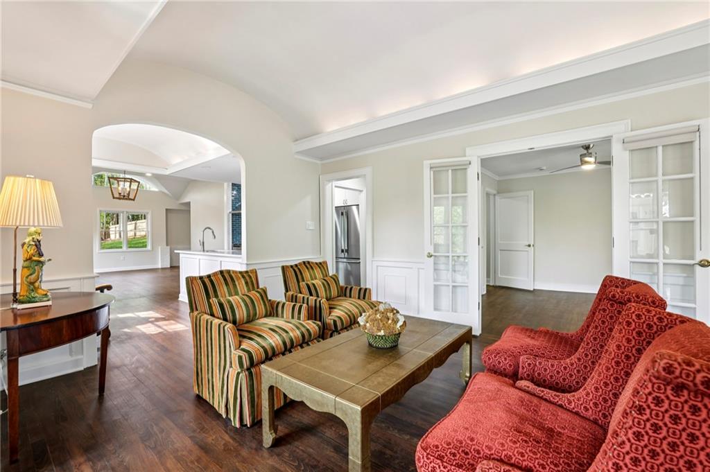 21 Brighton Road Northeast Atlanta, GA 30309 - Photo 7 of 49 Gallery Image 7