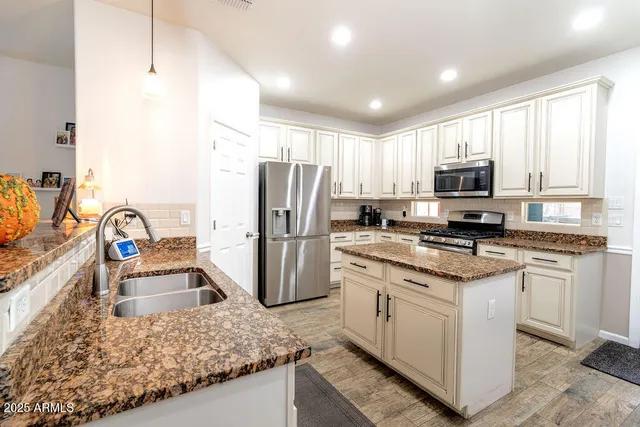 $599,990 | 7511 East Osage Avenue, Mesa, AZ 85212