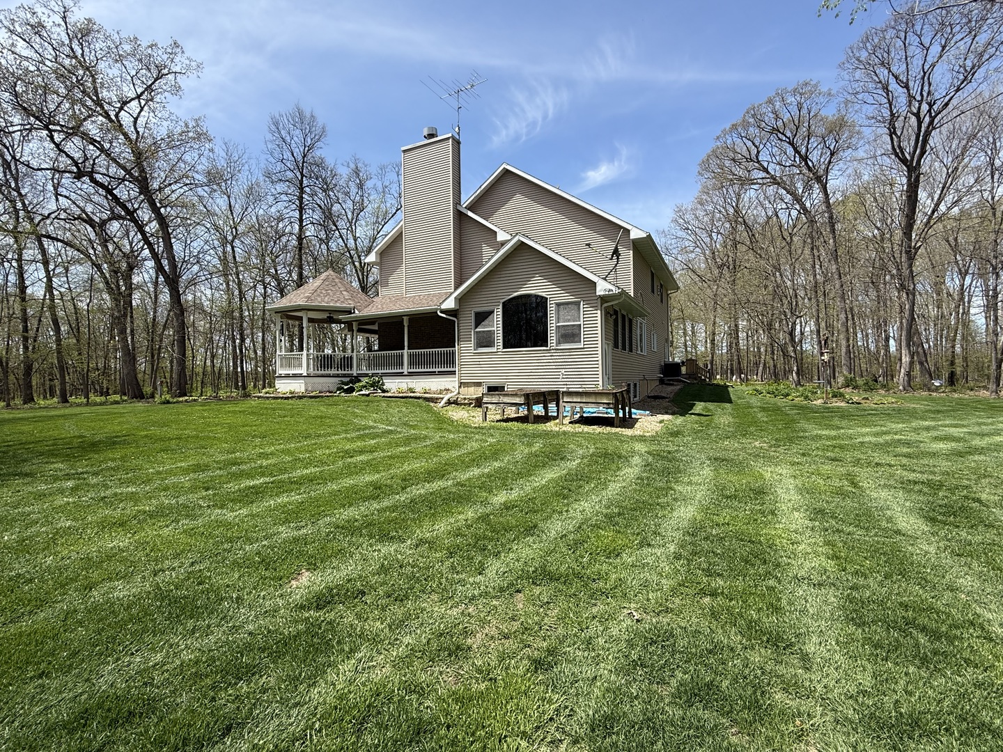 11307 Timber Lane Lena, IL 61048 - Photo 2 of 85