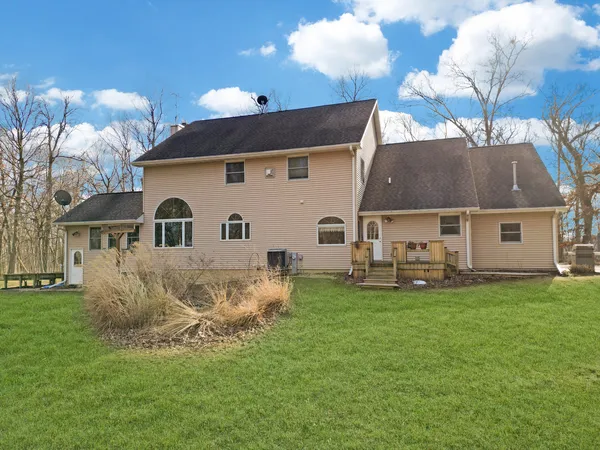 $650,000 | 11307 Timber Lane, Lena, IL 61048