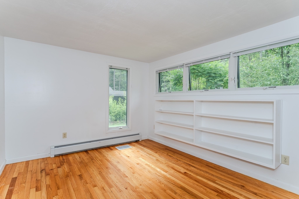 7 Moss Lane Amherst, MA 01002 - Photo 28 of 42 Gallery Image 28