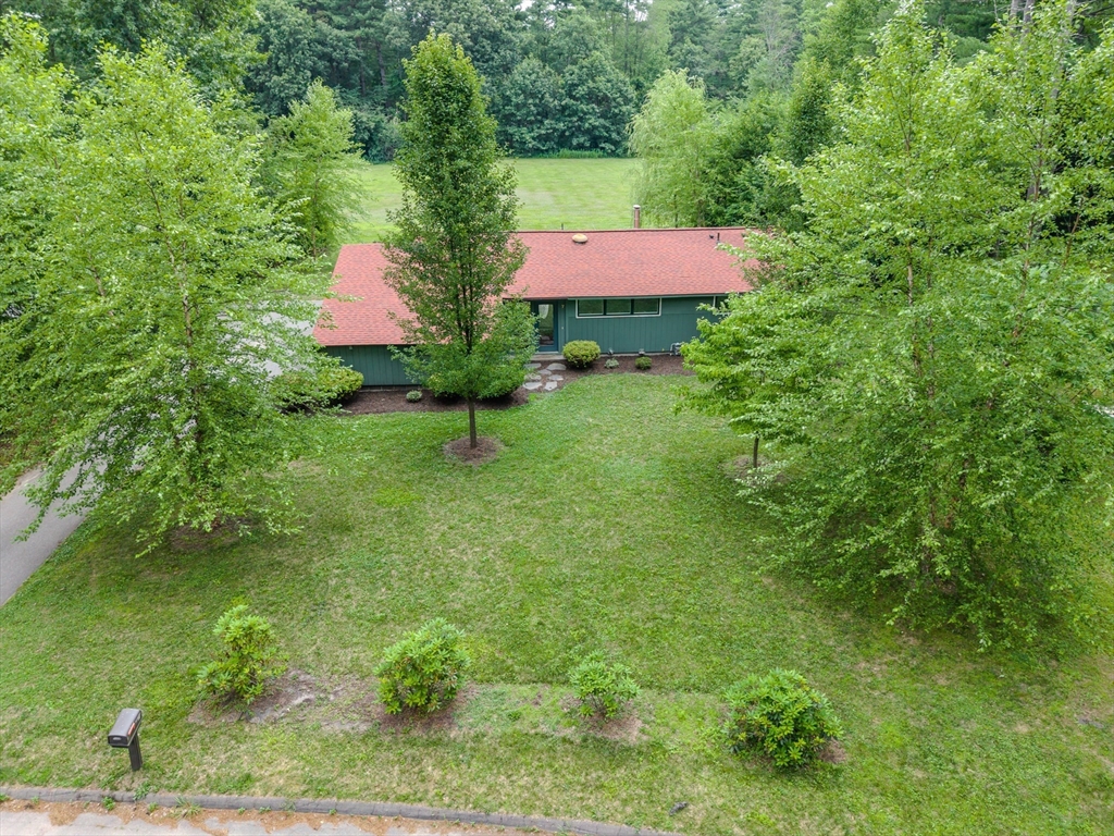 7 Moss Lane Amherst, MA 01002 - Photo 3 of 42 Gallery Image 3
