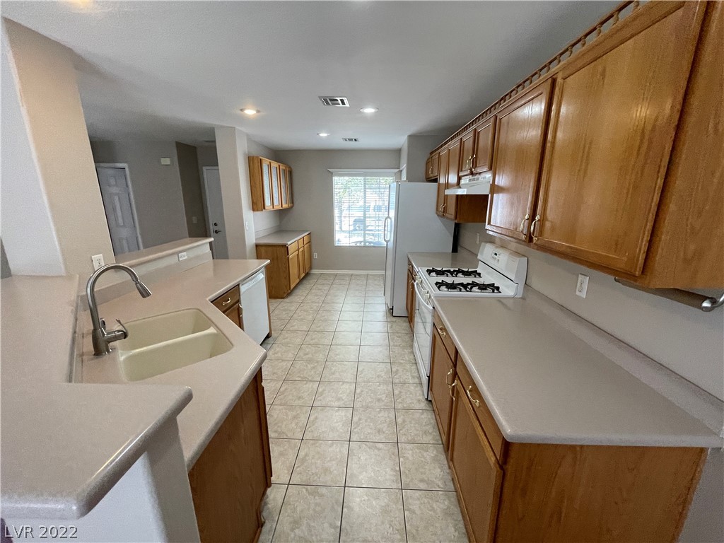 712 Salt Flats Circle Henderson, NV 89011 - Photo 16 of 31