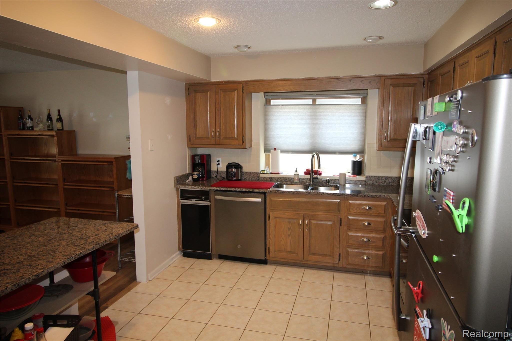 669 North Riverside Avenue, Unit 2 St. Clair, MI 48079 - Photo 7 of 24 IMG_6004.JPG