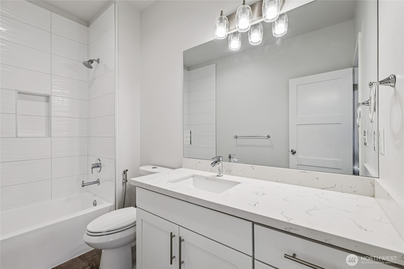 7724 16th Avenue Southwest Seattle, WA 98106 - Photo 28 of 35
