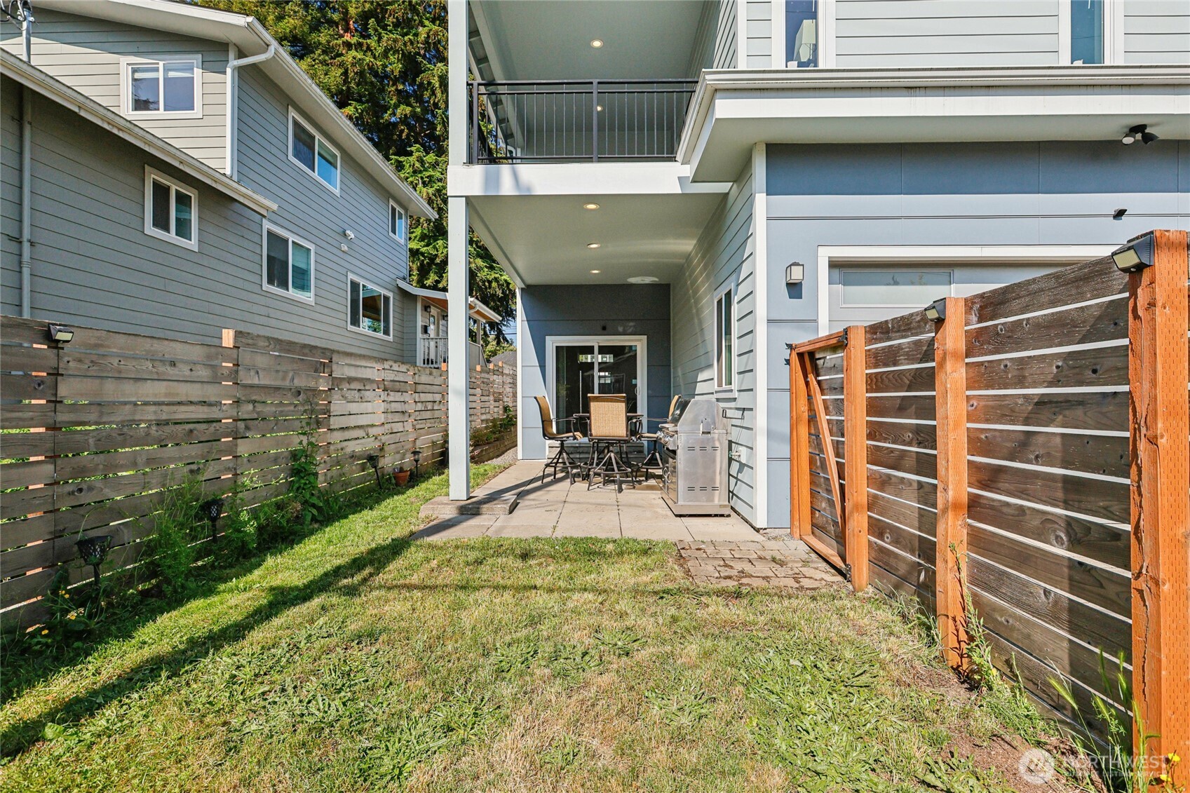 7724 16th Avenue Southwest Seattle, WA 98106 - Photo 33 of 35
