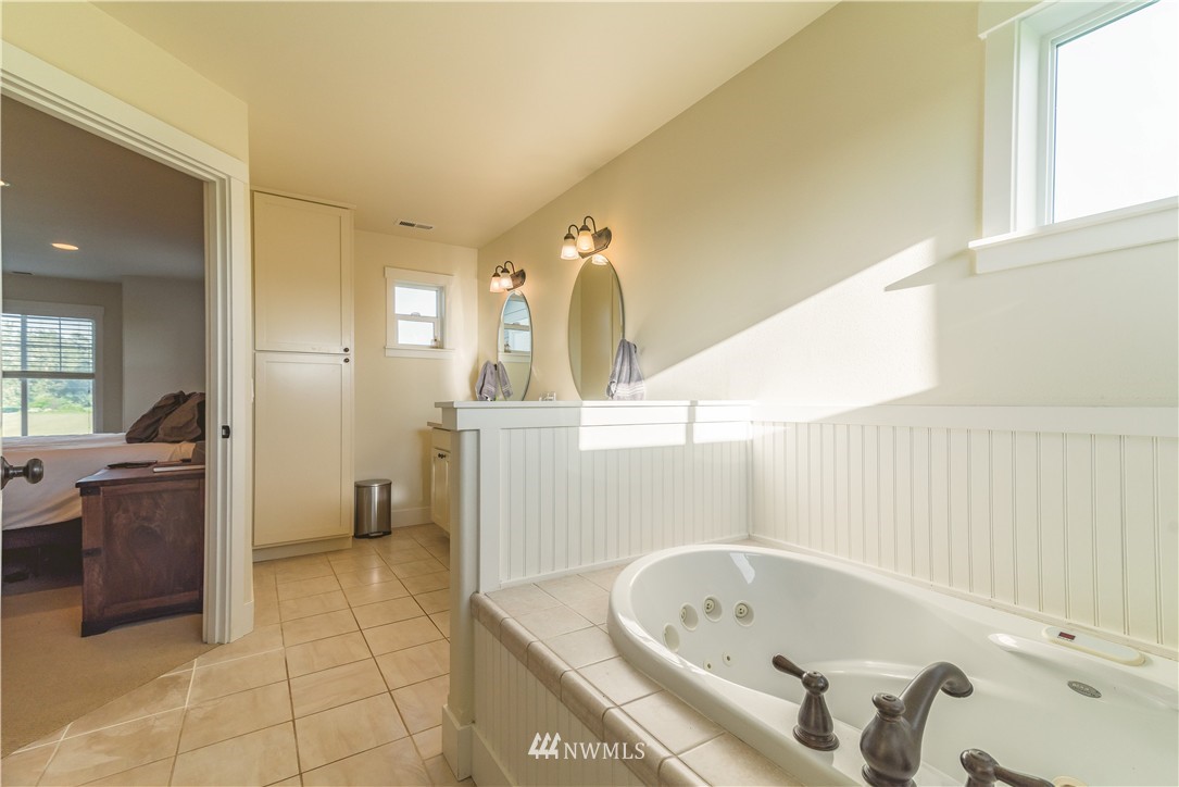 5879 Barr Road Ferndale, WA 98248 - Photo 12 of 25