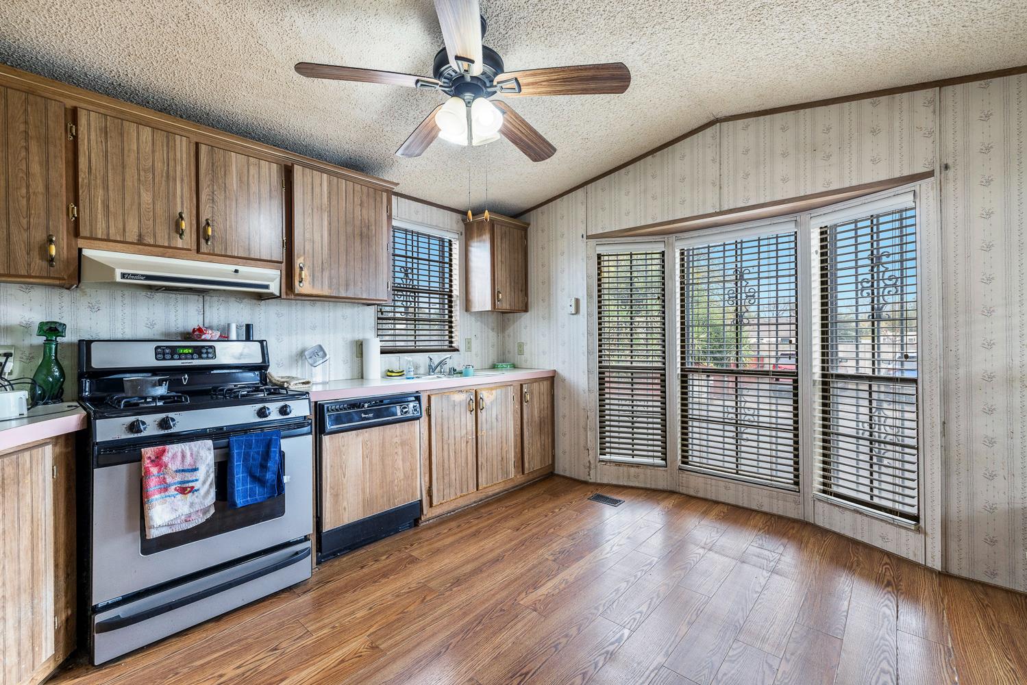 1719 West Olive Avenue, Unit SP 42 Fresno, CA 93728 - Photo 9 of 18